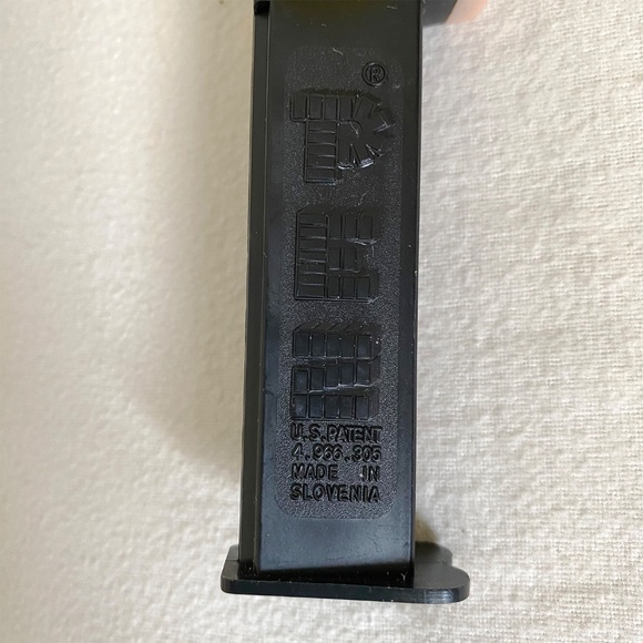 1999 Vintage Wolverine Pez Dispenser - Picture 6 of 6